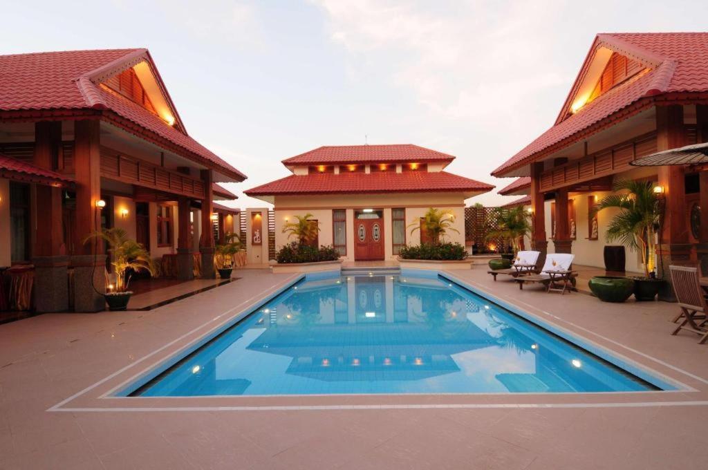 Myat Taw Win Hotel Naypyidaw Dış mekan fotoğraf