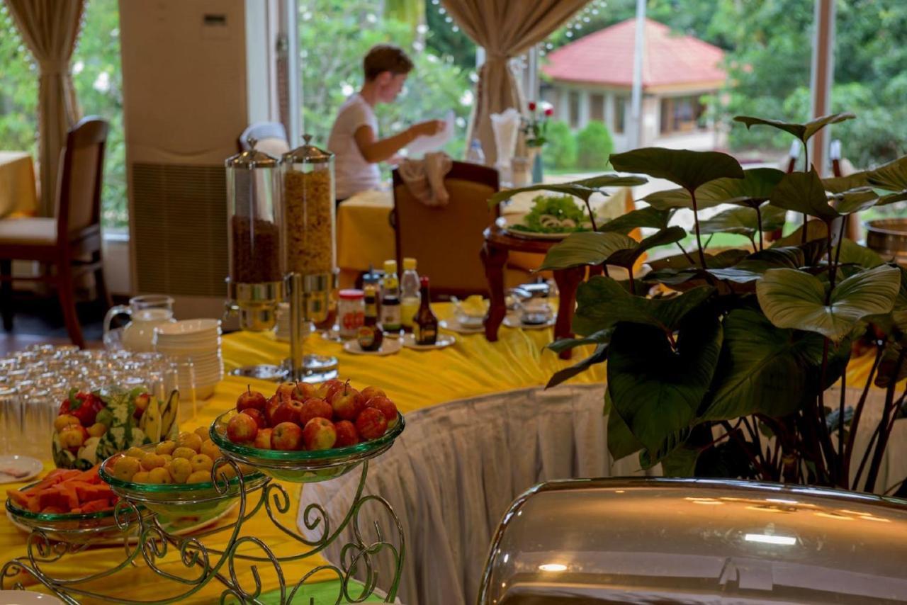 Myat Taw Win Hotel Naypyidaw Dış mekan fotoğraf